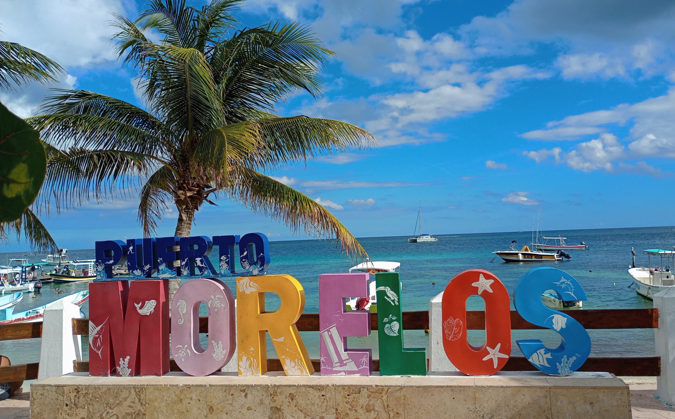 Puerto Morelos sign