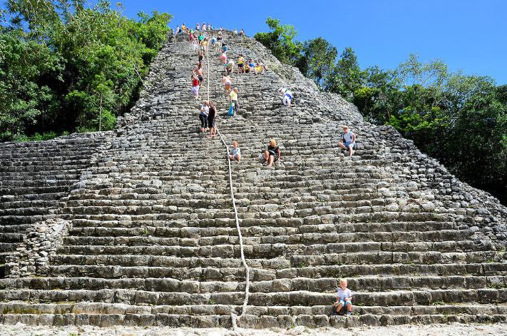 Nohoch Mul pyramid Coba